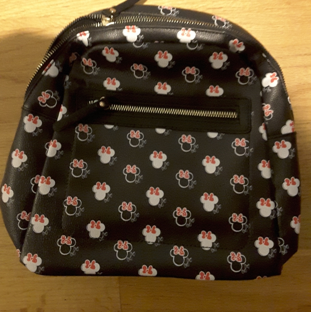 Disney Minne Mouse backpack NWT